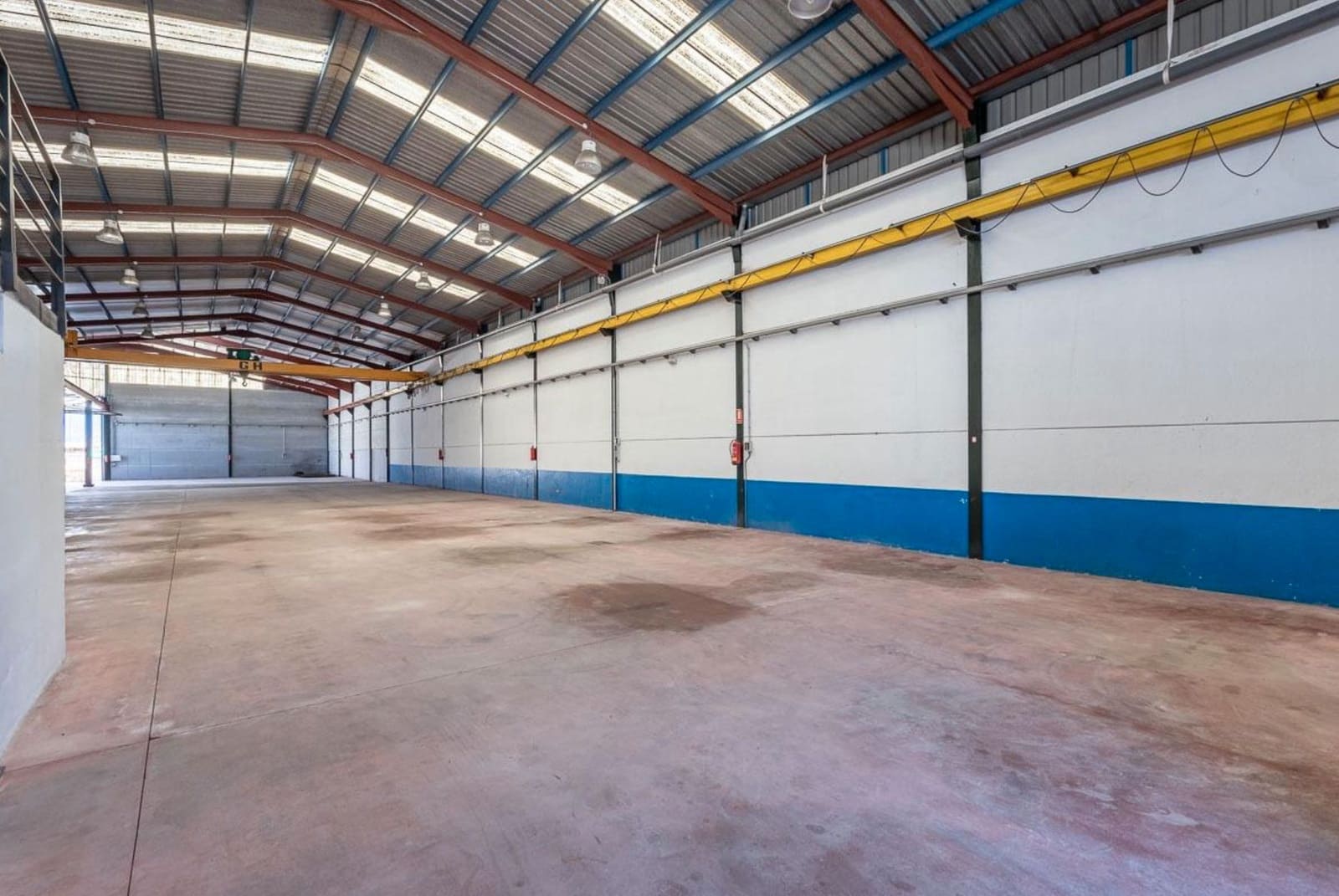 Kommersiell til salgs i Alcala la Real - € 1 690 000 (Ref: 8987054)