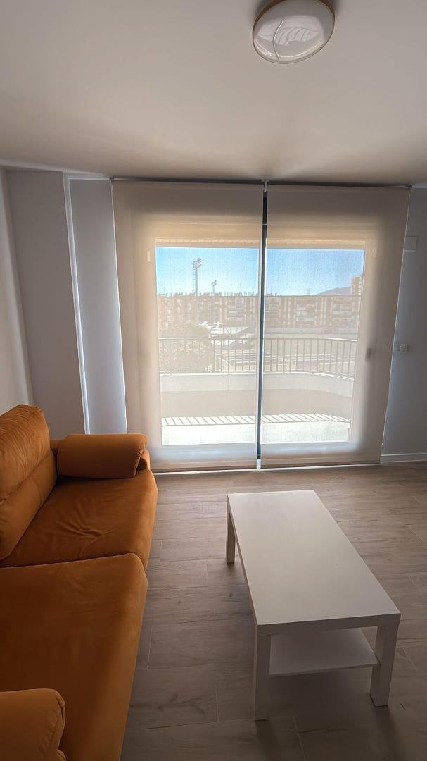 2 bedroom Flat for rent in Malaga city with pool garage - € 1,500 (Ref: 9699861)