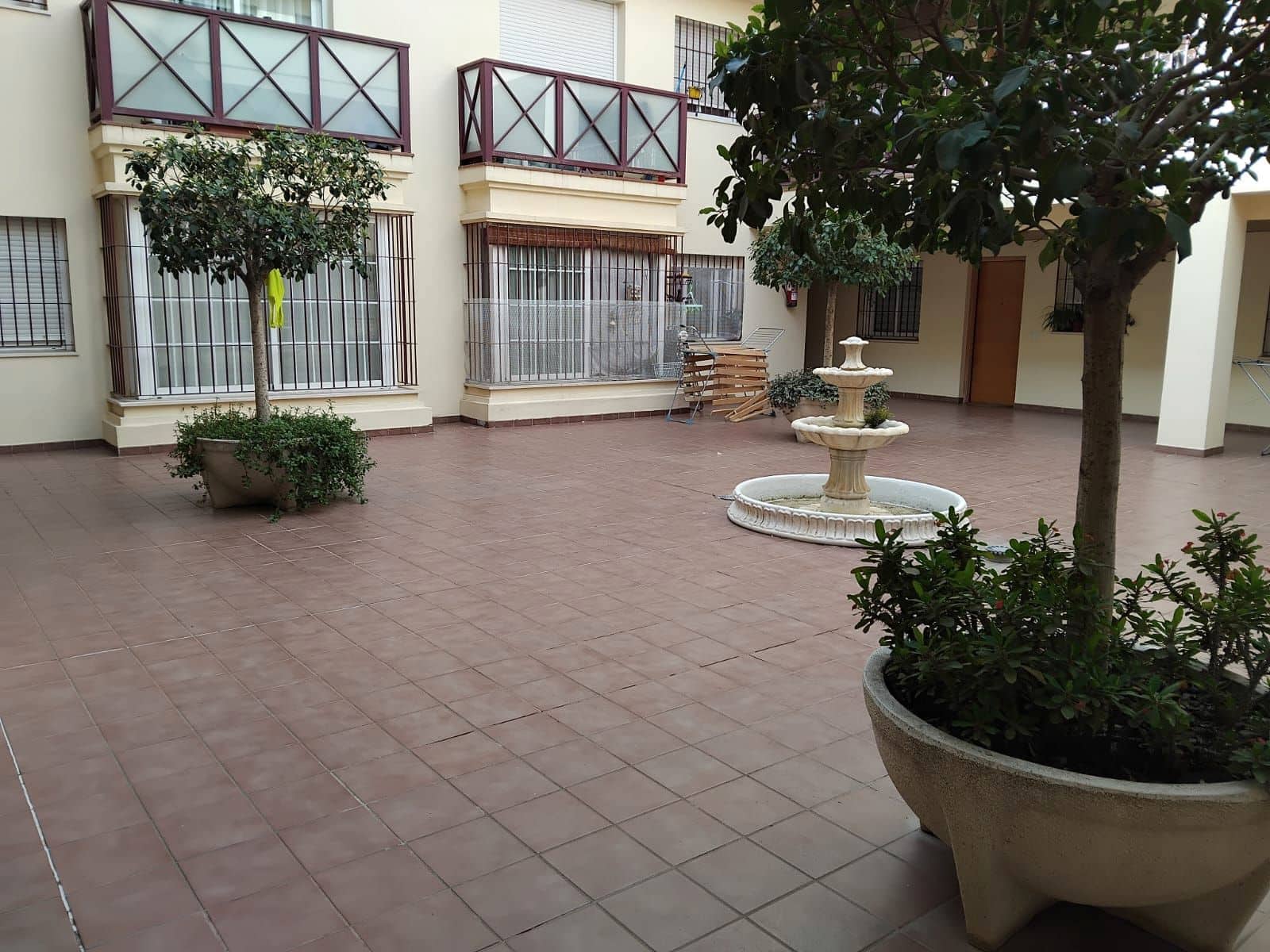 2 bedroom Flat for sale in Fuengirola - € 235,000 (Ref: 9699863)