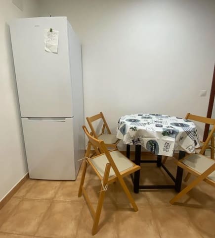 4 quarto Apartamento para arrendar em Huelin, Málaga cidade - 400 € (Ref: 9699868)