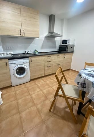 4 quarto Apartamento para arrendar em Huelin, Málaga cidade - 400 € (Ref: 9699868)