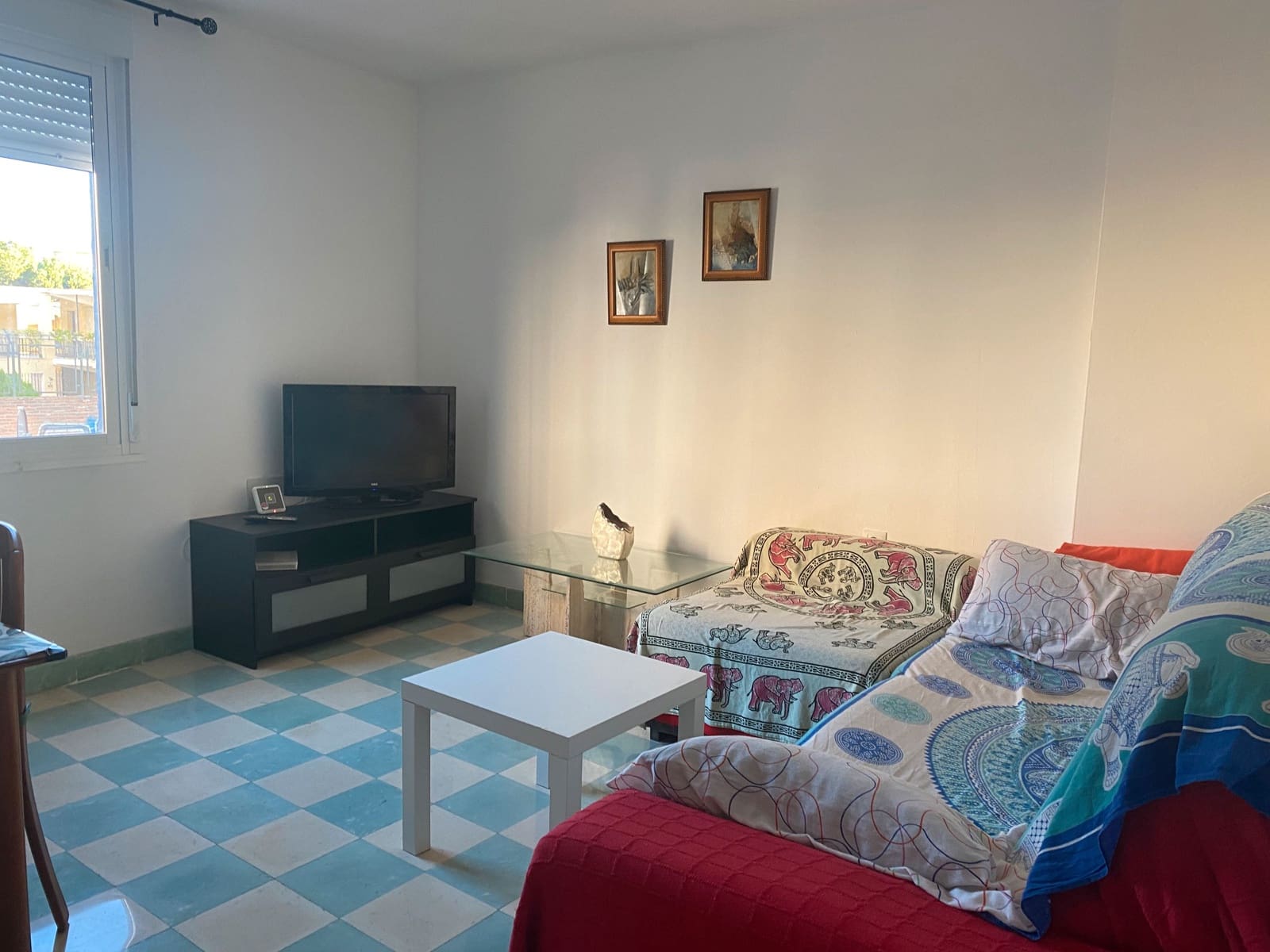 4 bedroom Apartment for rent in Malaga city - € 400 (Ref: 9699868)