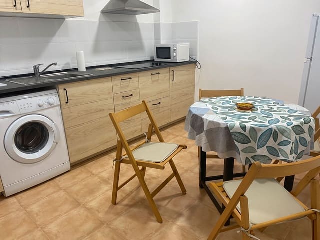 4 quarto Apartamento para arrendar em Huelin, Málaga cidade - 400 € (Ref: 9699868)