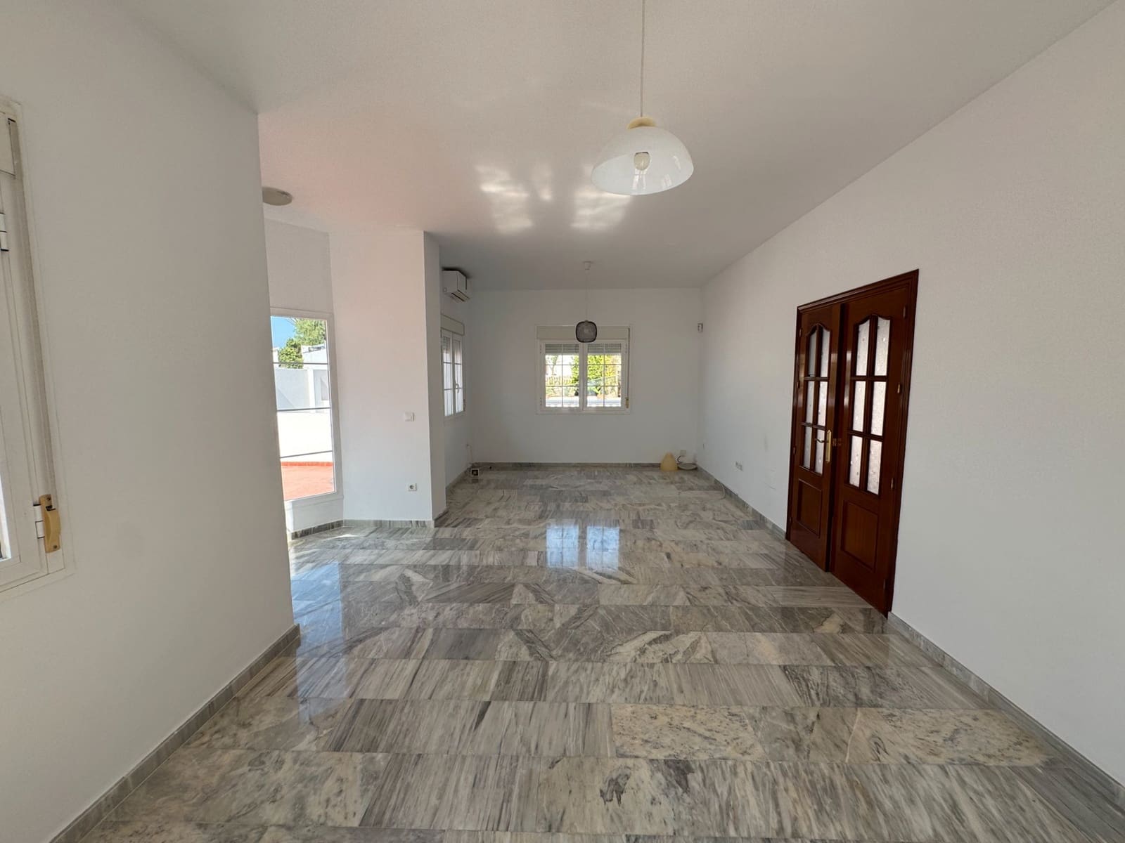 4 Zimmer Villa zu verkaufen in Rincon de la Victoria mit Pool Garage - 760.000 € (Ref: 9699873)