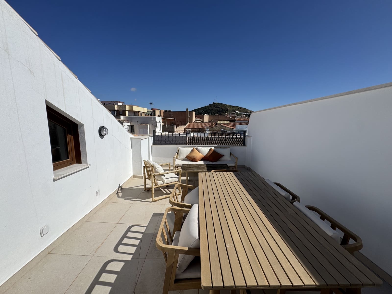 2 bedroom Penthouse for sale in Malaga city with garage - € 570,000 (Ref: 9714150)