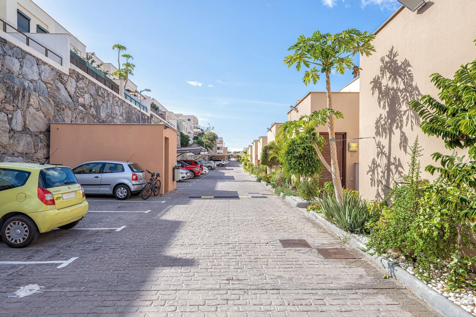 2 bedroom Apartment for sale in Puerto Rico with garage - € 335,000 (Ref: 10013358)
