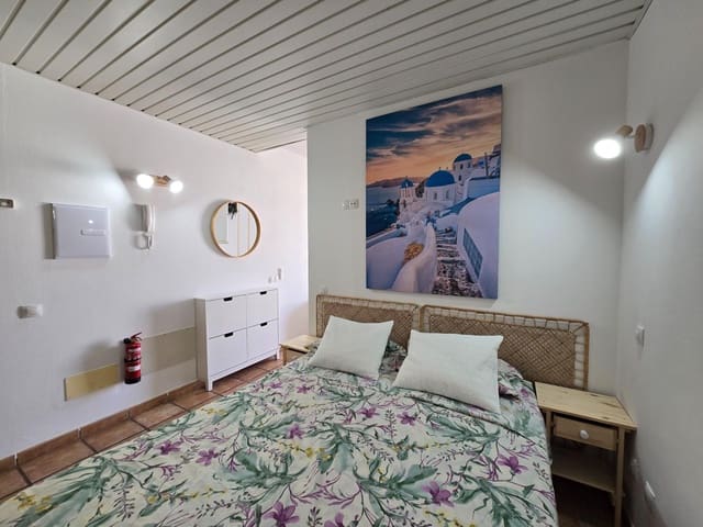 1 slaapkamer Appartement te huur in Arguineguín, Mogán met garage - € 1.550 (Ref: 10015599)