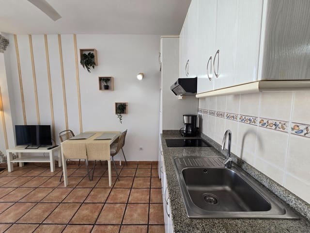 1 slaapkamer Appartement te huur in Arguineguín, Mogán met garage - € 1.550 (Ref: 10015599)
