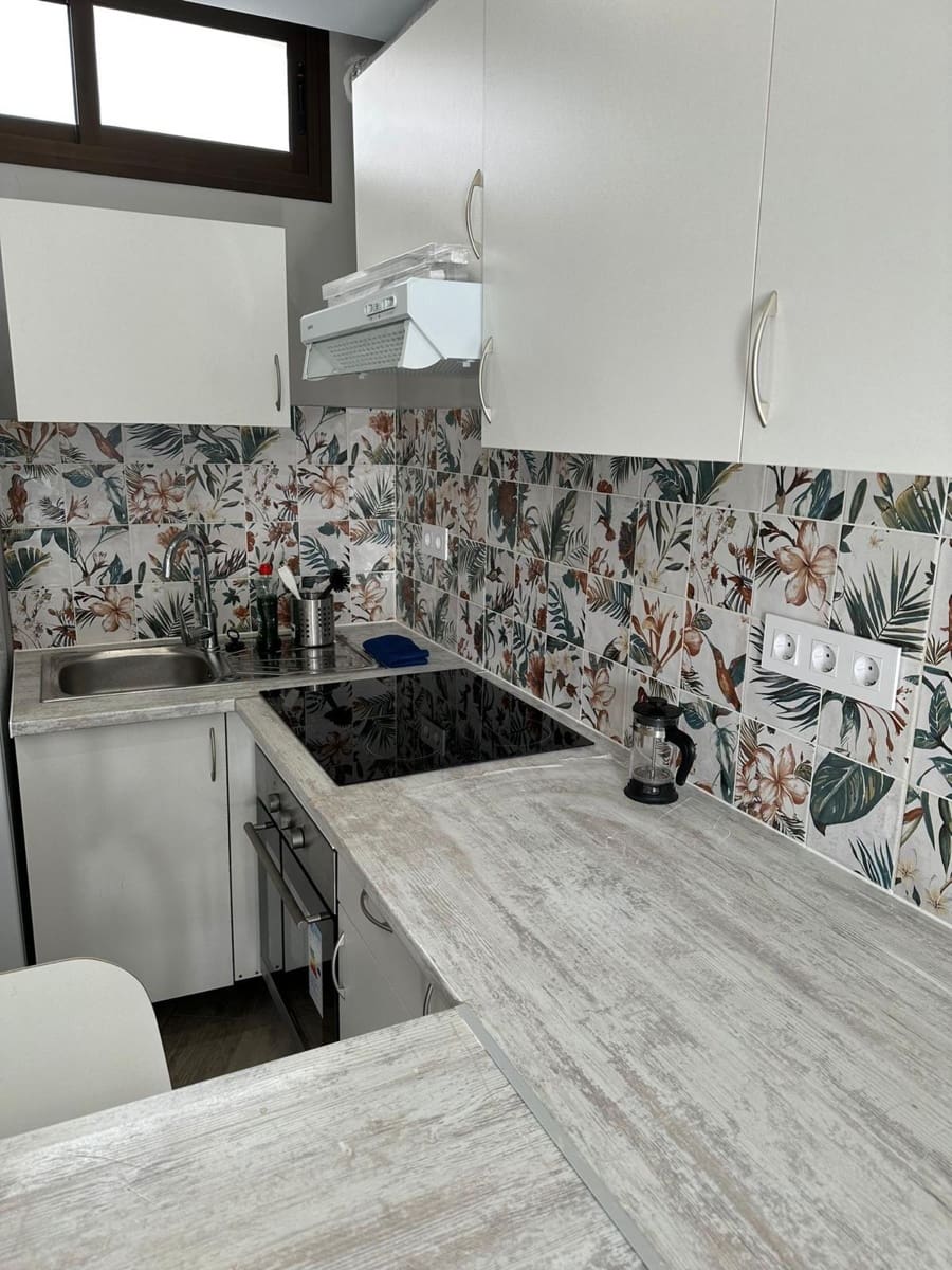 1 makuuhuone Huoneisto vuokrattavana paikassa Puerto Rico mukana uima-altaan - 1 200 € (Ref: 10022498)