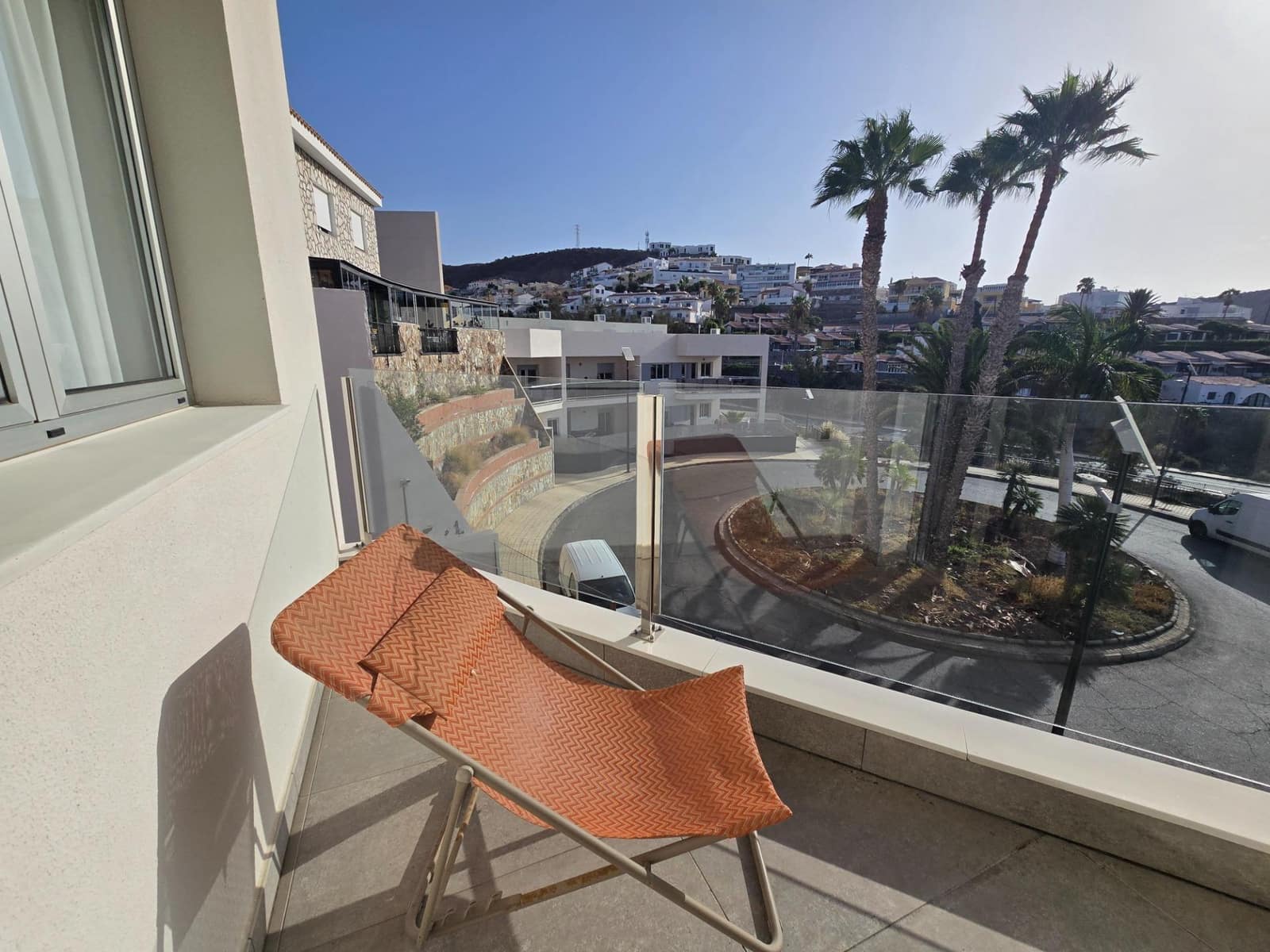 2 sovrum Lägenhet att hyra i Mogan med pool - 1 600 € (Ref: 10024161)