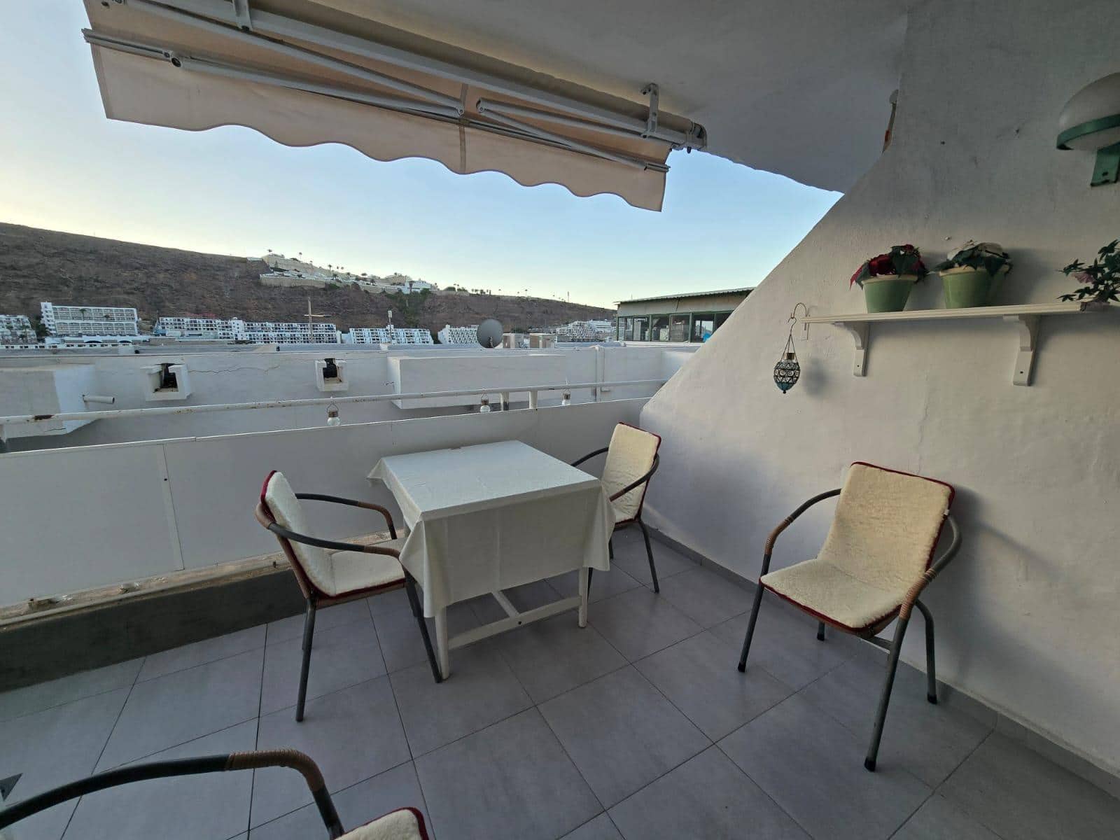 Appartement de 1 chambre à louer à Puerto Rico avec piscine - 1 100 € (Ref: 10028893)