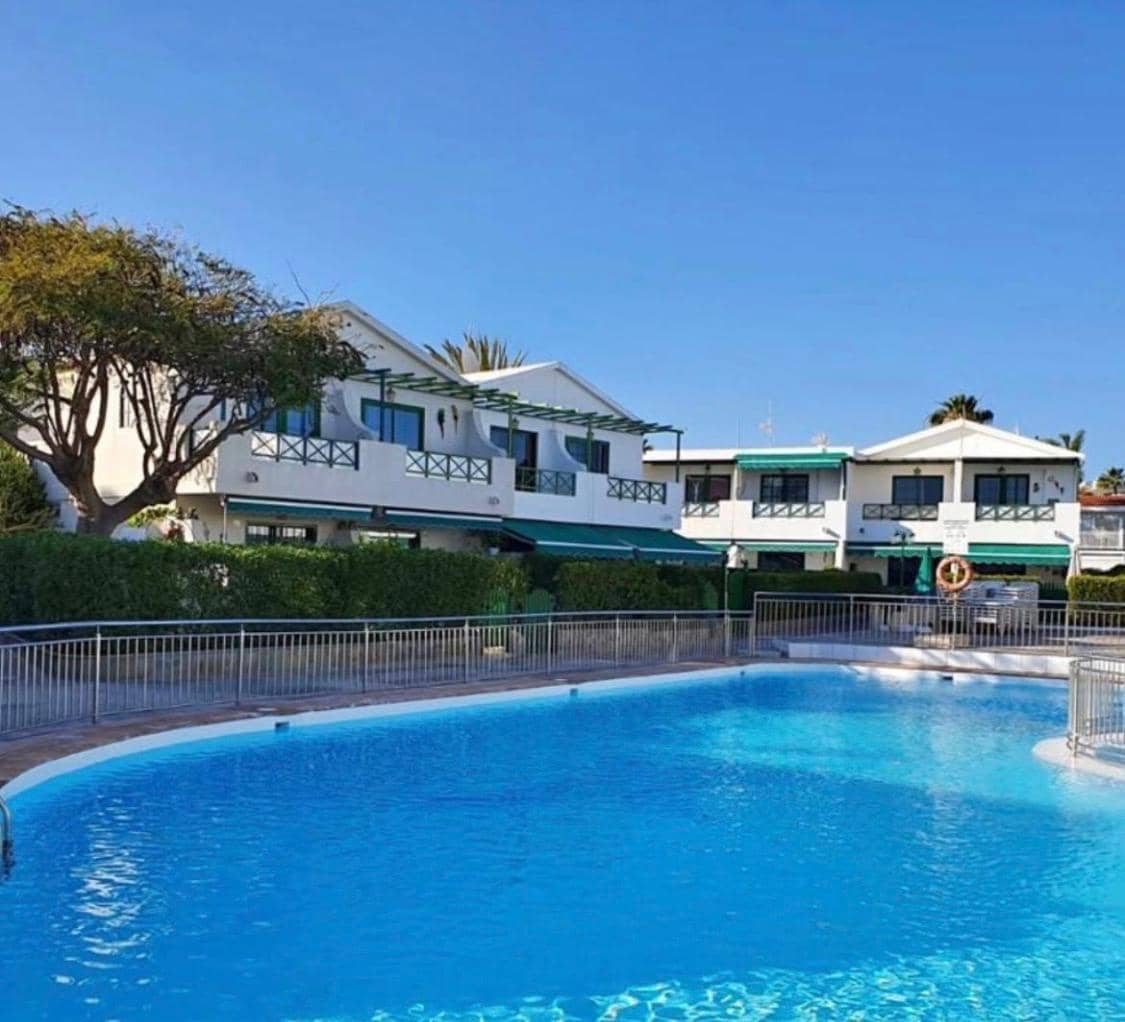 2 quarto Apartamento para arrendar em San Bartolome de Tirajana com piscina garagem - 1 100 € (Ref: 10037465)