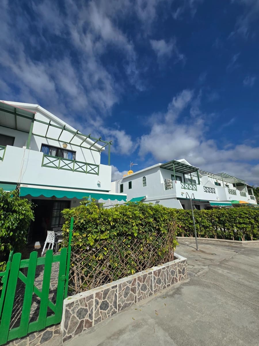 2 quarto Apartamento para arrendar em San Bartolome de Tirajana com piscina garagem - 1 100 € (Ref: 10037465)