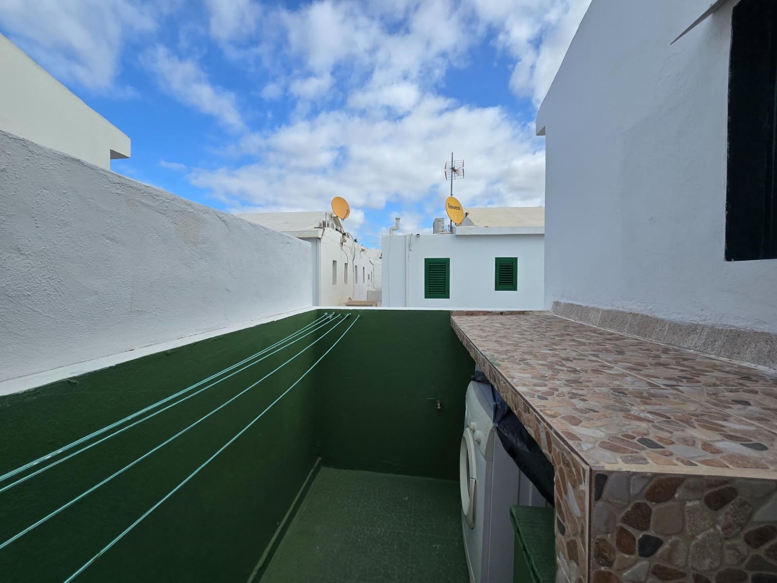 2 quarto Apartamento para arrendar em San Bartolome de Tirajana com piscina garagem - 1 100 € (Ref: 10037465)