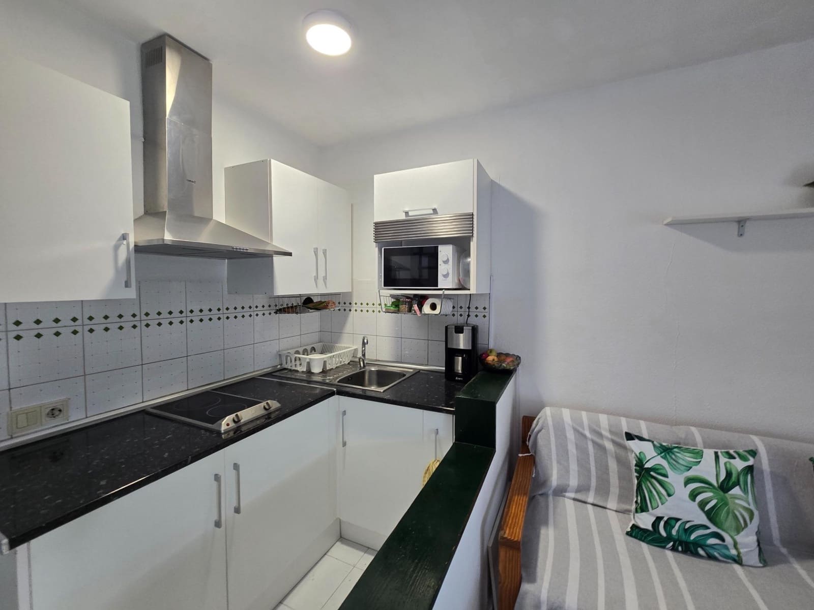 2 quarto Apartamento para arrendar em San Bartolome de Tirajana com piscina garagem - 1 100 € (Ref: 10037465)