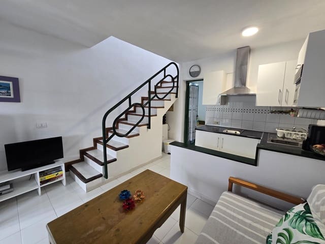 2 bedroom Apartment for rent in San Bartolomé de Tirajana with pool garage - € 1,100 (Ref: 10037465)