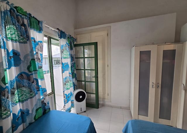 2 bedroom Apartment for rent in San Bartolomé de Tirajana with pool garage - € 1,100 (Ref: 10037465)