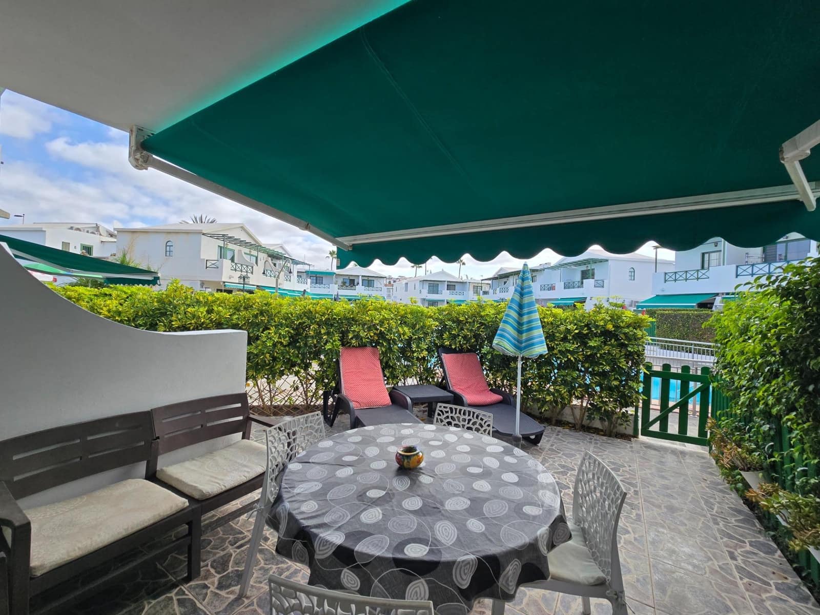 2 quarto Apartamento para arrendar em San Bartolome de Tirajana com piscina garagem - 1 100 € (Ref: 10037465)