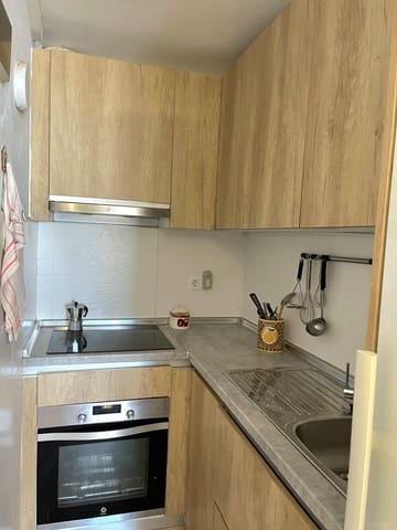 1 slaapkamer Appartement te huur in San Bartolomé de Tirajana met zwembad garage - € 1.250 (Ref: 10043035)
