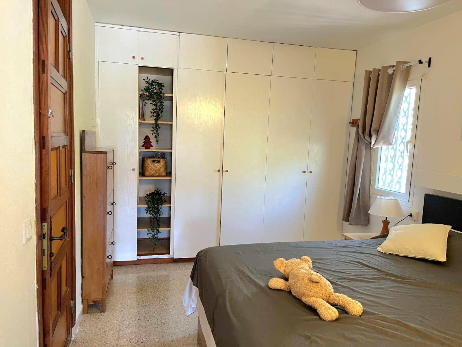 1 slaapkamer Appartement te huur in San Bartolome de Tirajana met zwembad garage - € 1.250 (Ref: 10043035)