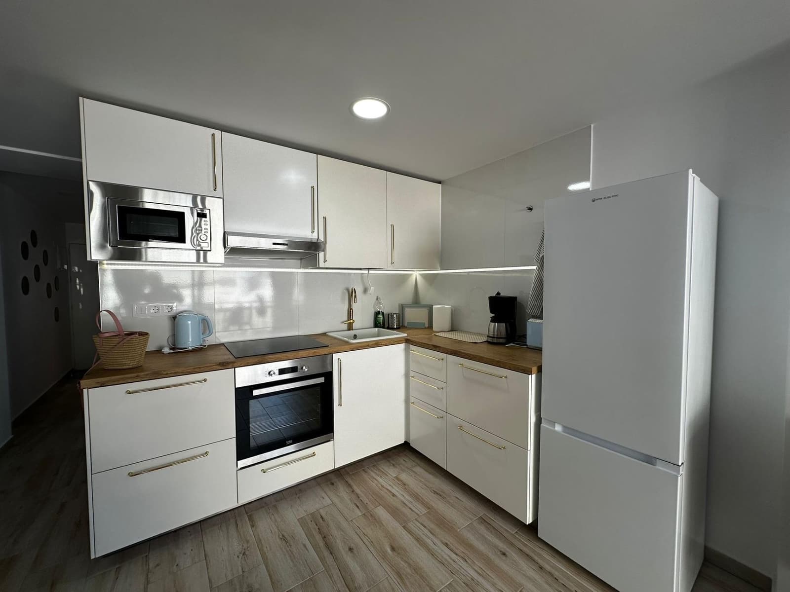 1 bedroom Apartment for rent in Playa del Ingles with pool - € 1,250 (Ref: 10044831)