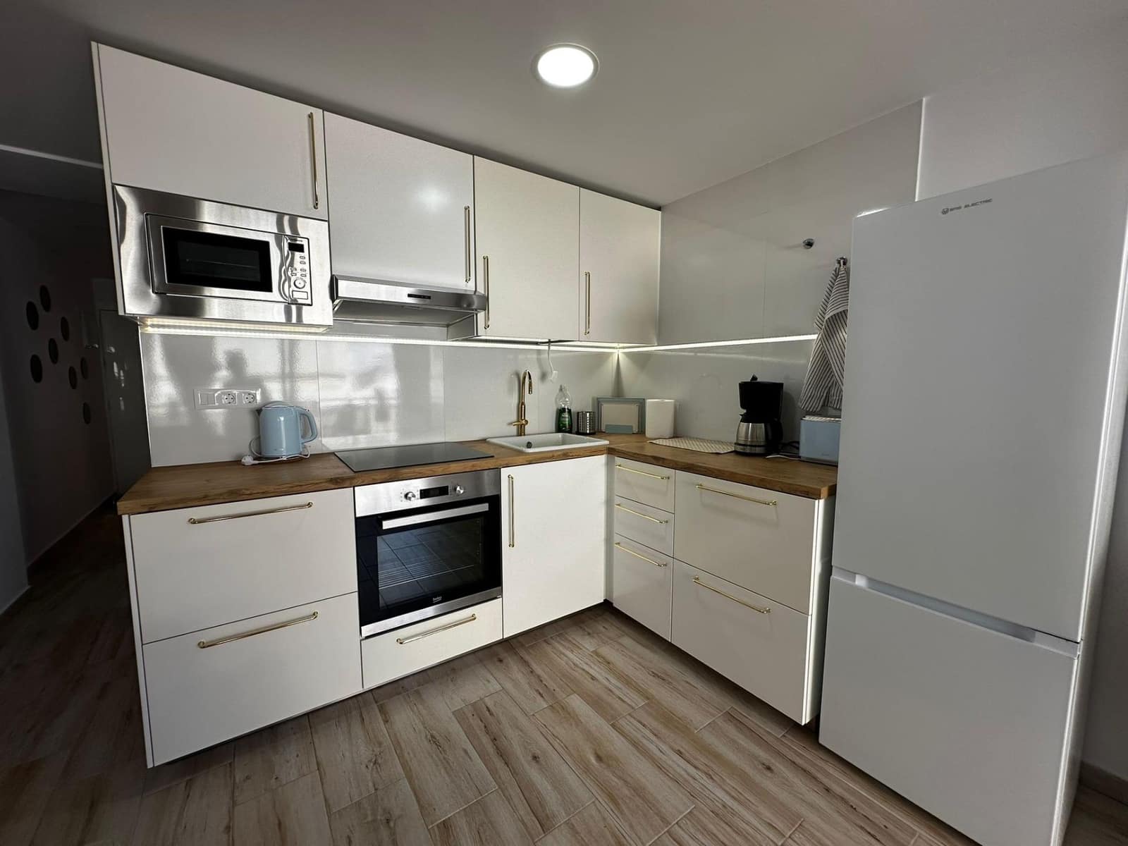 1 bedroom Apartment for rent in Playa del Ingles with pool - € 1,250 (Ref: 10044831)