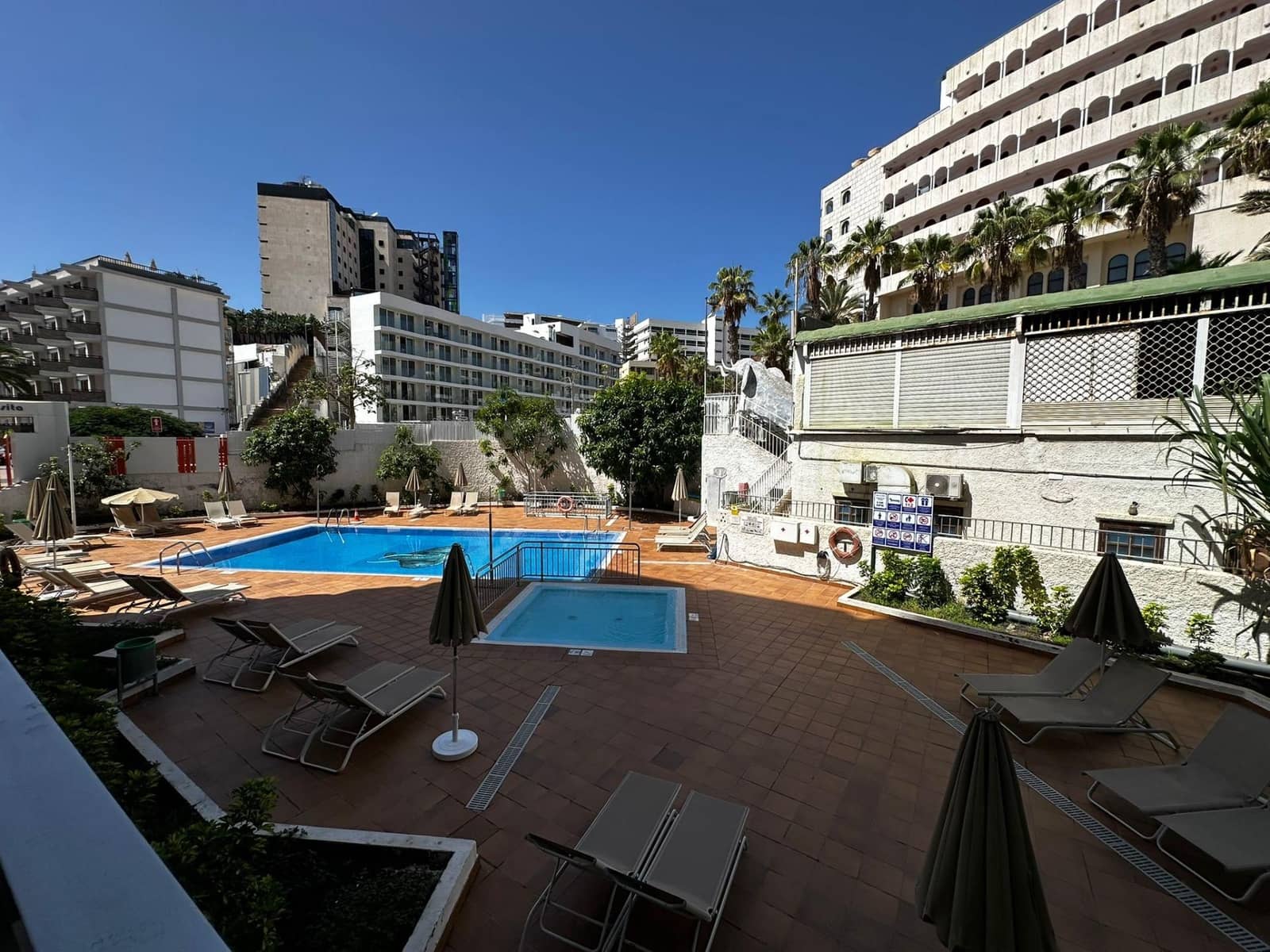 1 bedroom Apartment for rent in Playa del Ingles with pool - € 1,250 (Ref: 10044831)