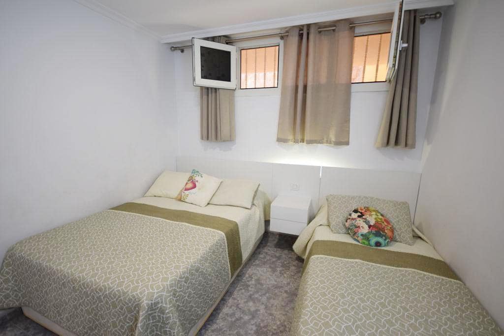 1 soverom Leilighet til leie i Patalavaca med svømmebasseng - € 950 (Ref: 10055302)