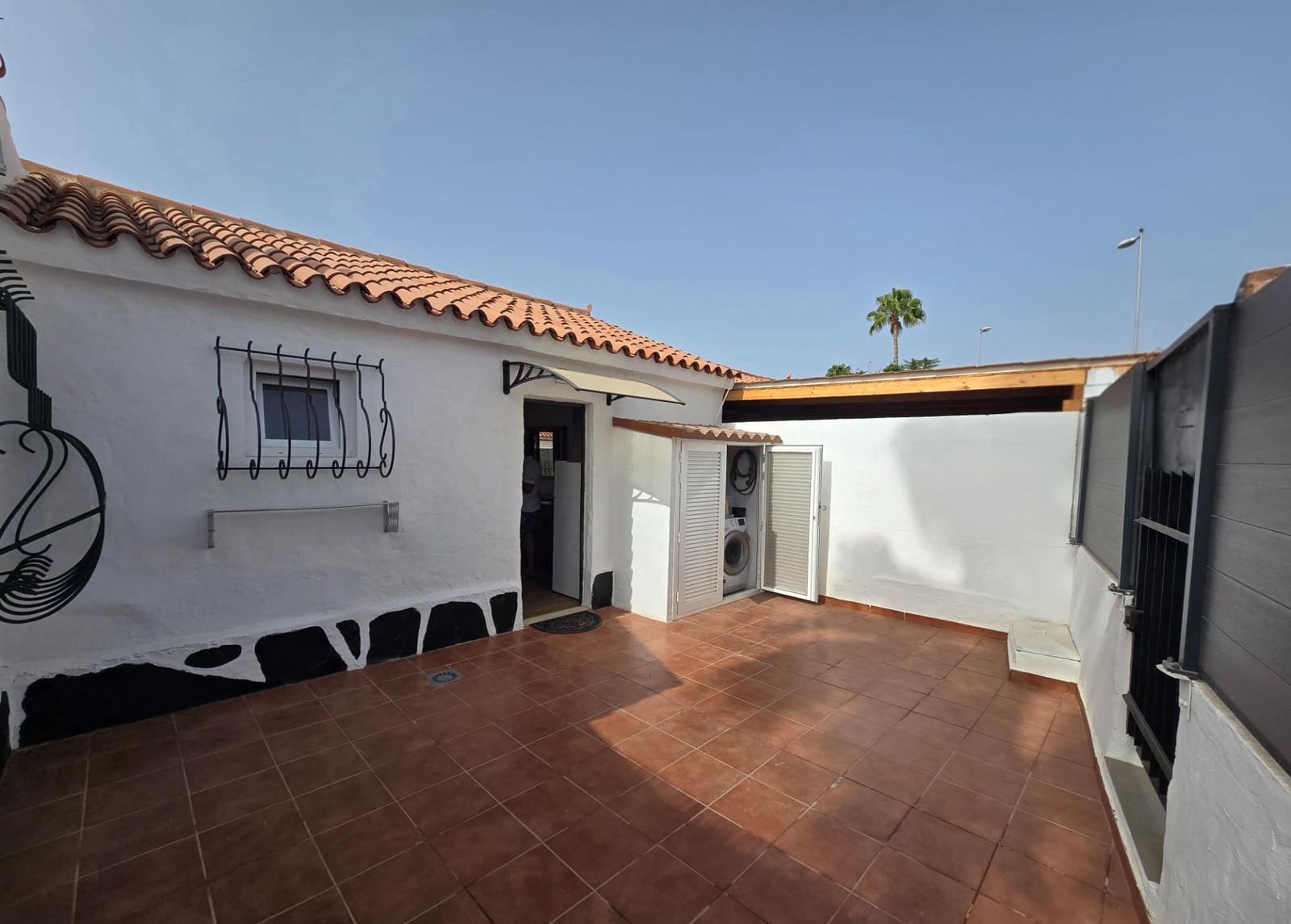 1 soverom Bungalow til leie i Playa del Ingles med svømmebasseng garasje - € 1 400 (Ref: 10059156)
