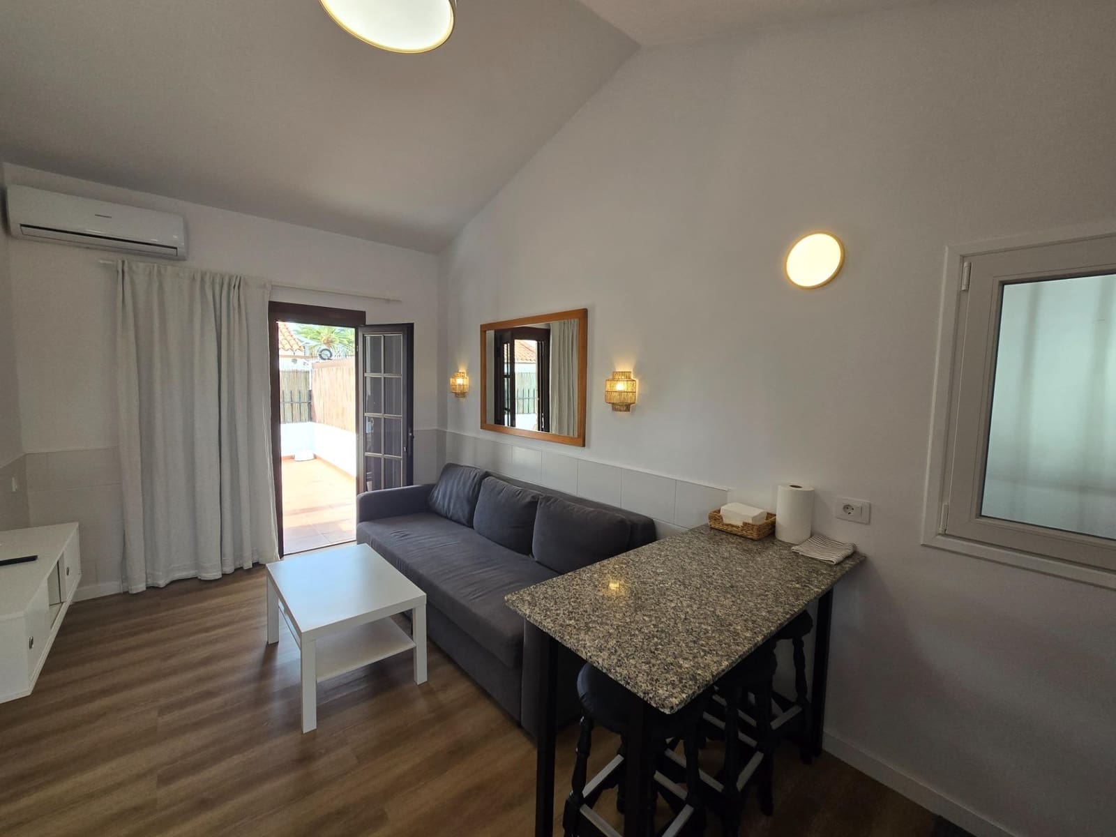 1 soverom Bungalow til leie i Playa del Ingles med svømmebasseng garasje - € 1 400 (Ref: 10059156)
