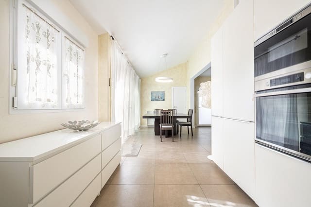 2 slaapkamer Bungalow te koop in San Bartolomé de Tirajana met zwembad - € 790.000 (Ref: 10062281)