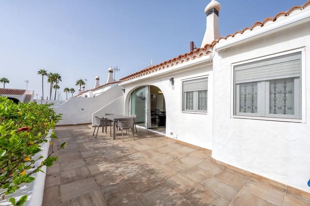 2 chambre Bungalow à vendre à San Bartolomé de Tirajana avec piscine - 790 000 € (Ref: 10062281)