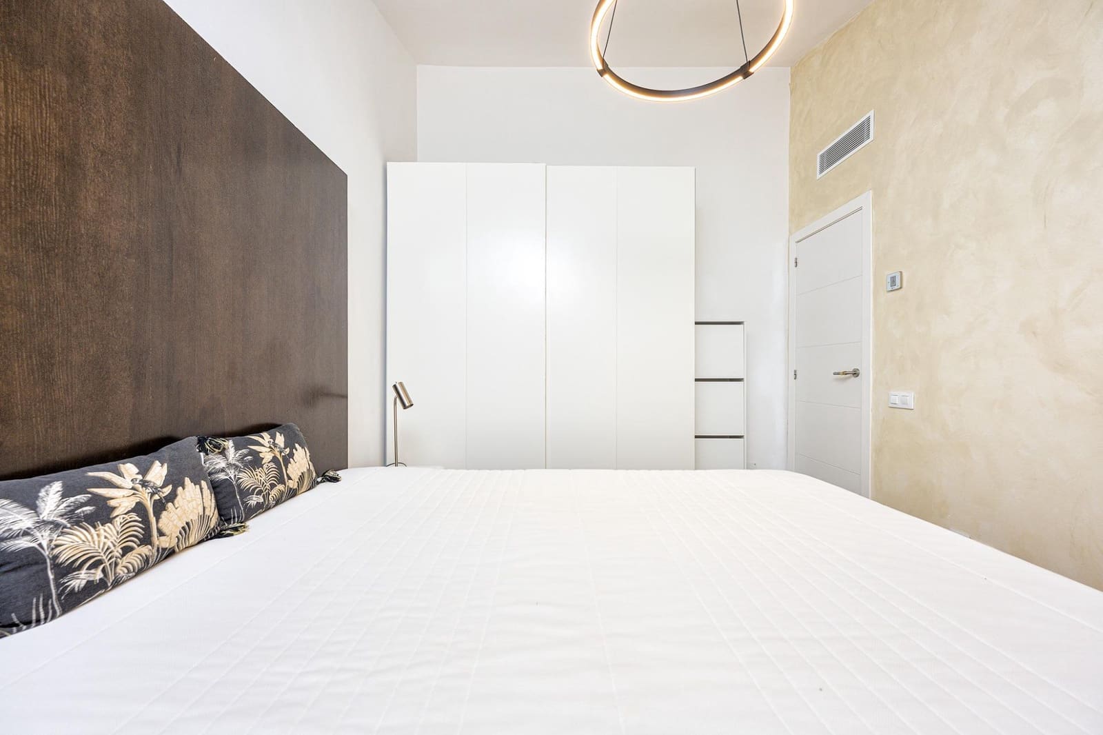 Bungalow de 2 habitaciones en San Bartolomé de Tirajana en venta con piscina - 790.000 € (Ref: 10062281)
