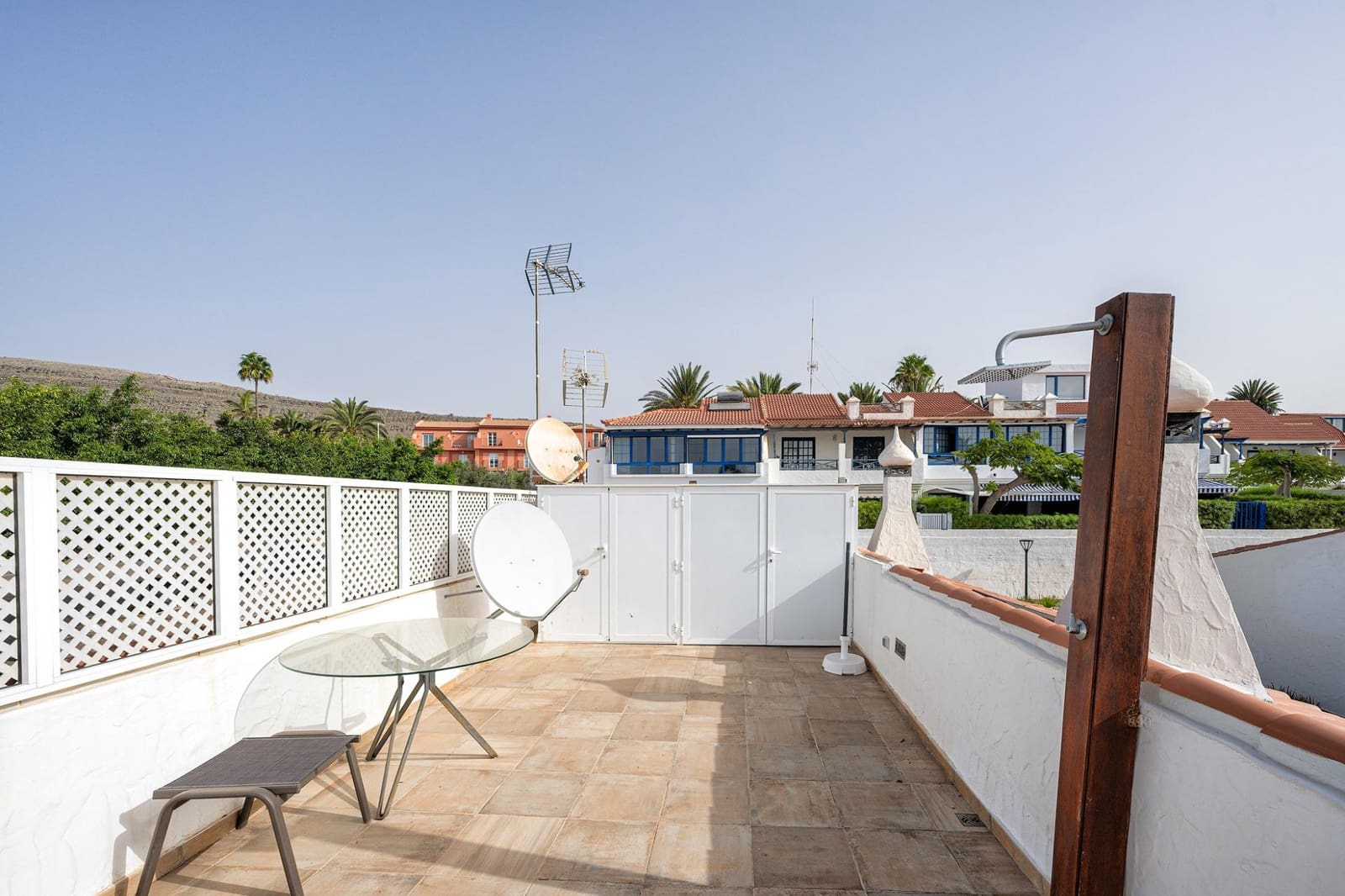 Bungalow de 2 habitaciones en San Bartolomé de Tirajana en venta con piscina - 790.000 € (Ref: 10062281)