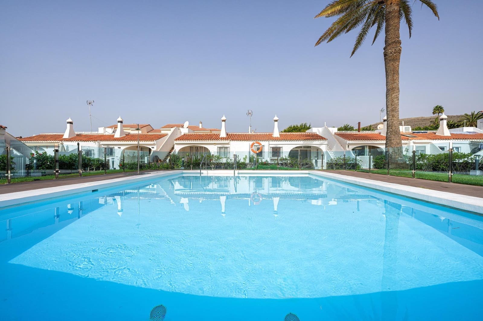 Bungalow de 2 habitaciones en San Bartolomé de Tirajana en venta con piscina - 790.000 € (Ref: 10062281)
