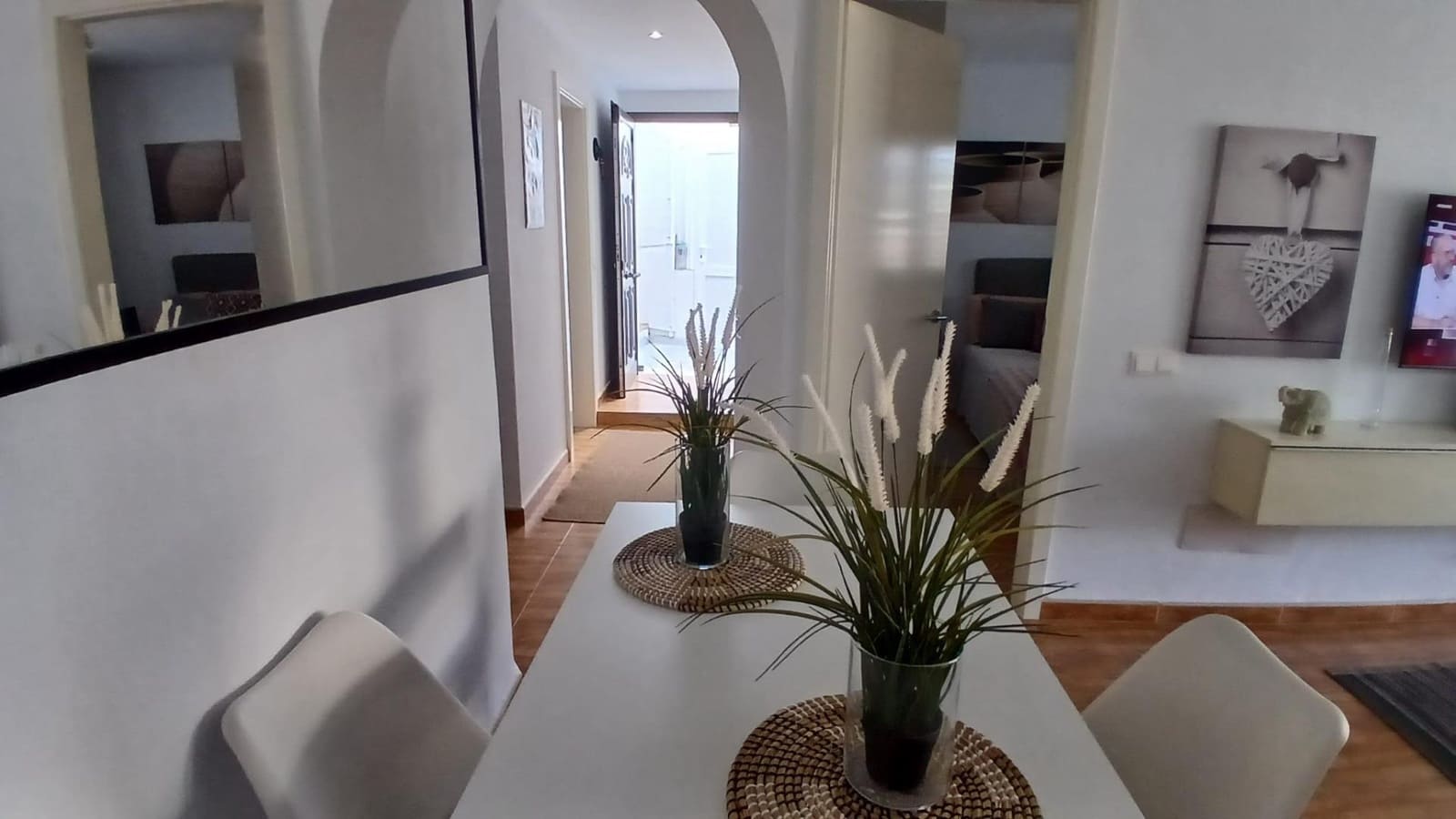 2 soveværelse Lejlighed til leje i Puerto Rico med swimmingpool garage - € 1.350 (Ref: 10081247)