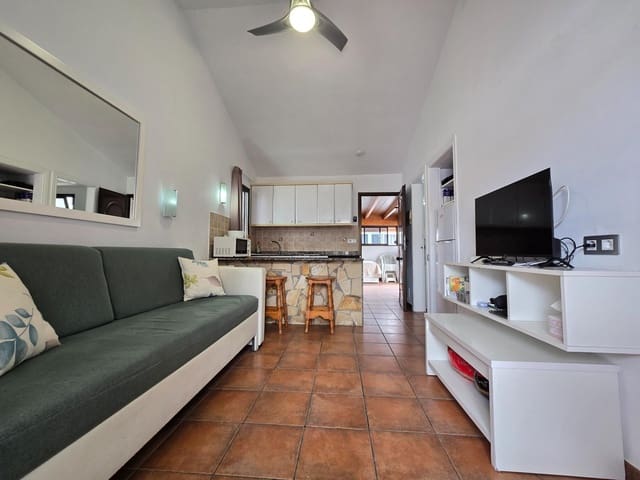 2 makuuhuone Bungalow vuokrattavana paikassa Playa del Inglés, San Bartolomé de Tirajana mukana uima-altaan - 1 500 € (Ref: 10098433)
