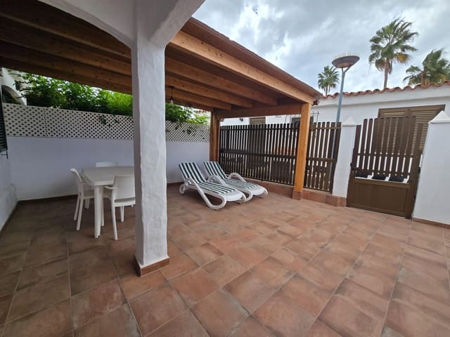 2 makuuhuone Bungalow vuokrattavana paikassa Playa del Inglés, San Bartolomé de Tirajana mukana uima-altaan - 1 500 € (Ref: 10098433)
