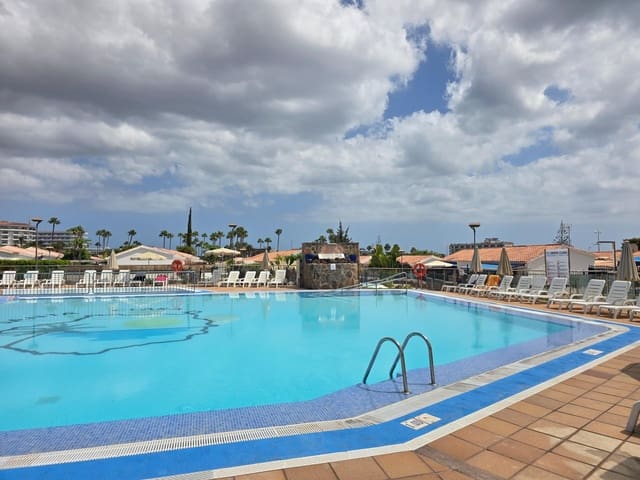 2 makuuhuone Bungalow vuokrattavana paikassa Playa del Inglés, San Bartolomé de Tirajana mukana uima-altaan - 1 500 € (Ref: 10098433)
