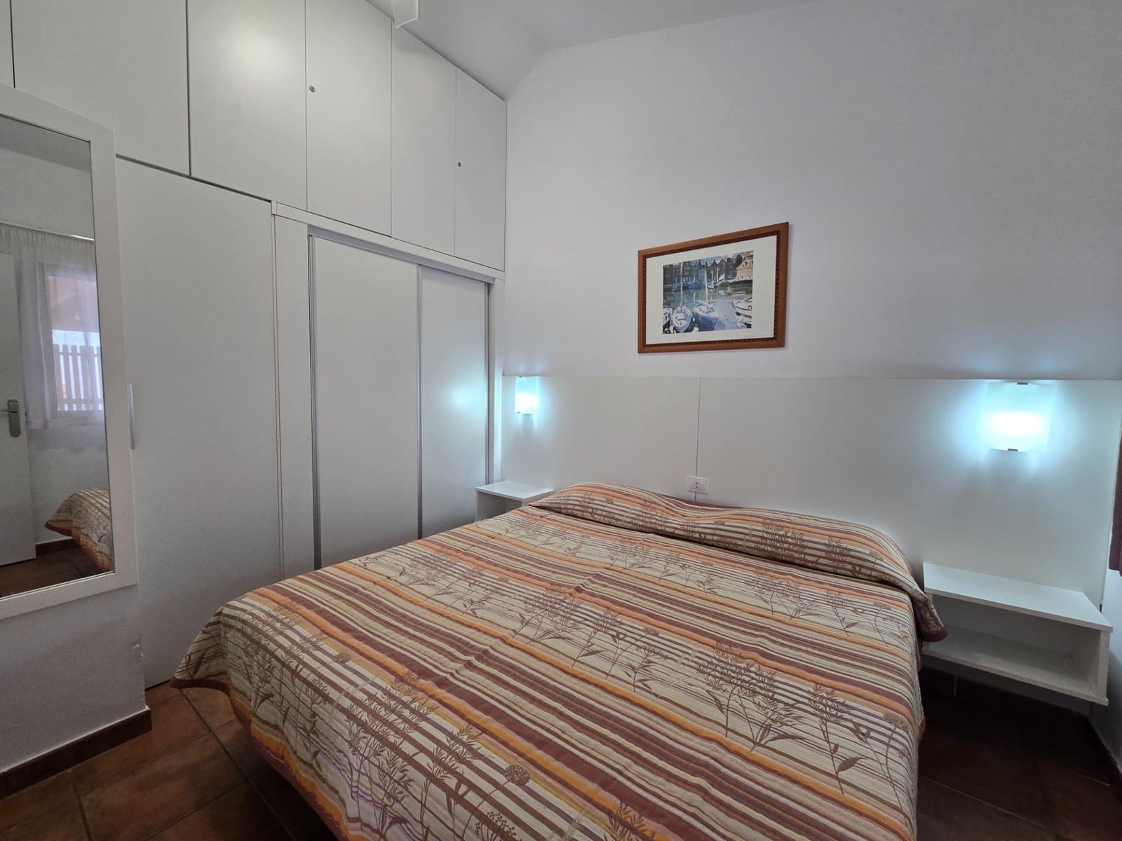 2 makuuhuone Bungalow vuokrattavana paikassa Playa del Ingles mukana uima-altaan - 1 500 € (Ref: 10098433)