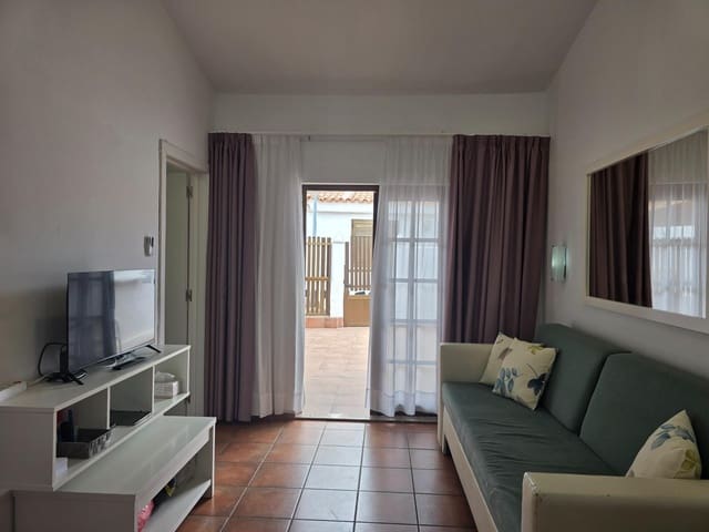 2 makuuhuone Bungalow vuokrattavana paikassa Playa del Inglés, San Bartolomé de Tirajana mukana uima-altaan - 1 500 € (Ref: 10098433)