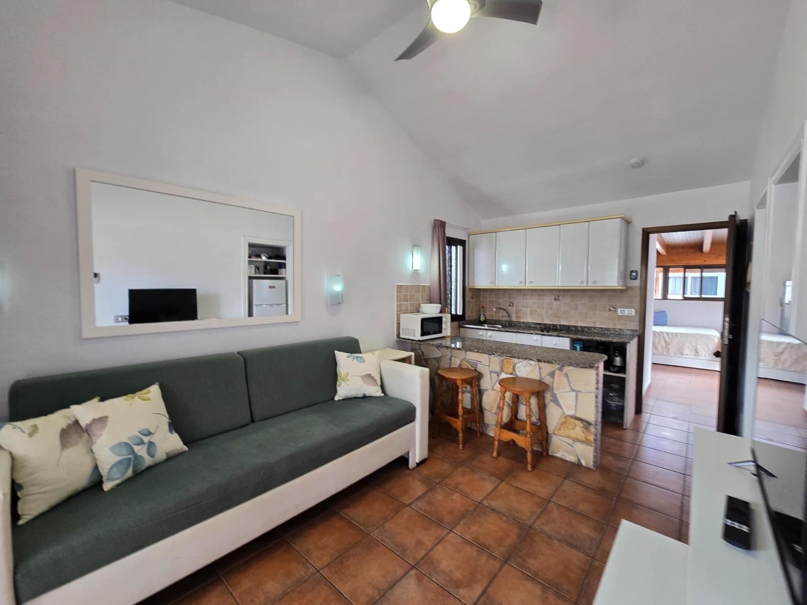 2 makuuhuone Bungalow vuokrattavana paikassa Playa del Ingles mukana uima-altaan - 1 500 € (Ref: 10098433)