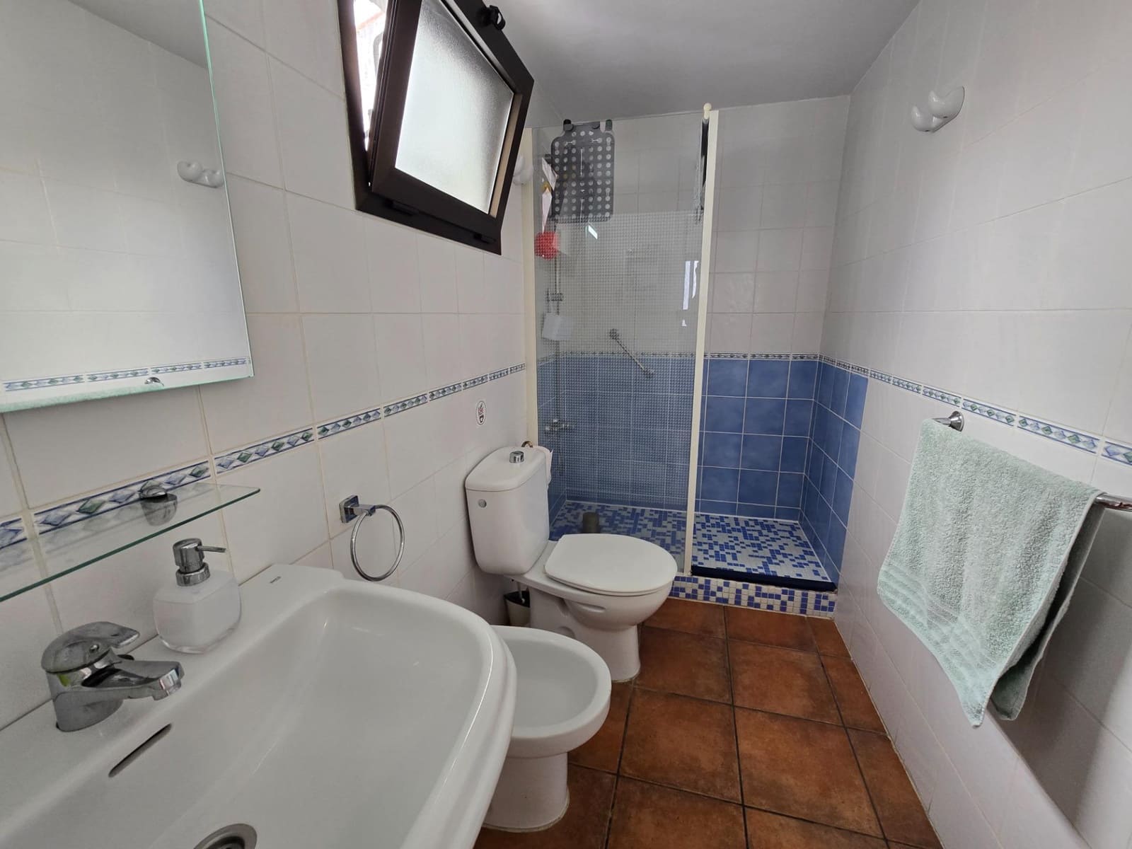 2 makuuhuone Bungalow vuokrattavana paikassa Playa del Ingles mukana uima-altaan - 1 500 € (Ref: 10098433)