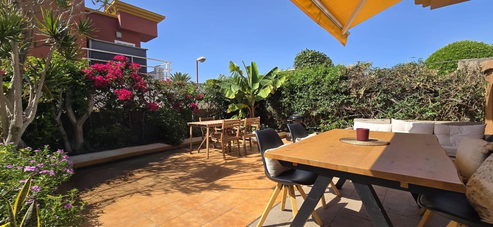 3 soveværelse Lejlighed til leje i San Agustin med swimmingpool - € 2.150 (Ref: 10100460)