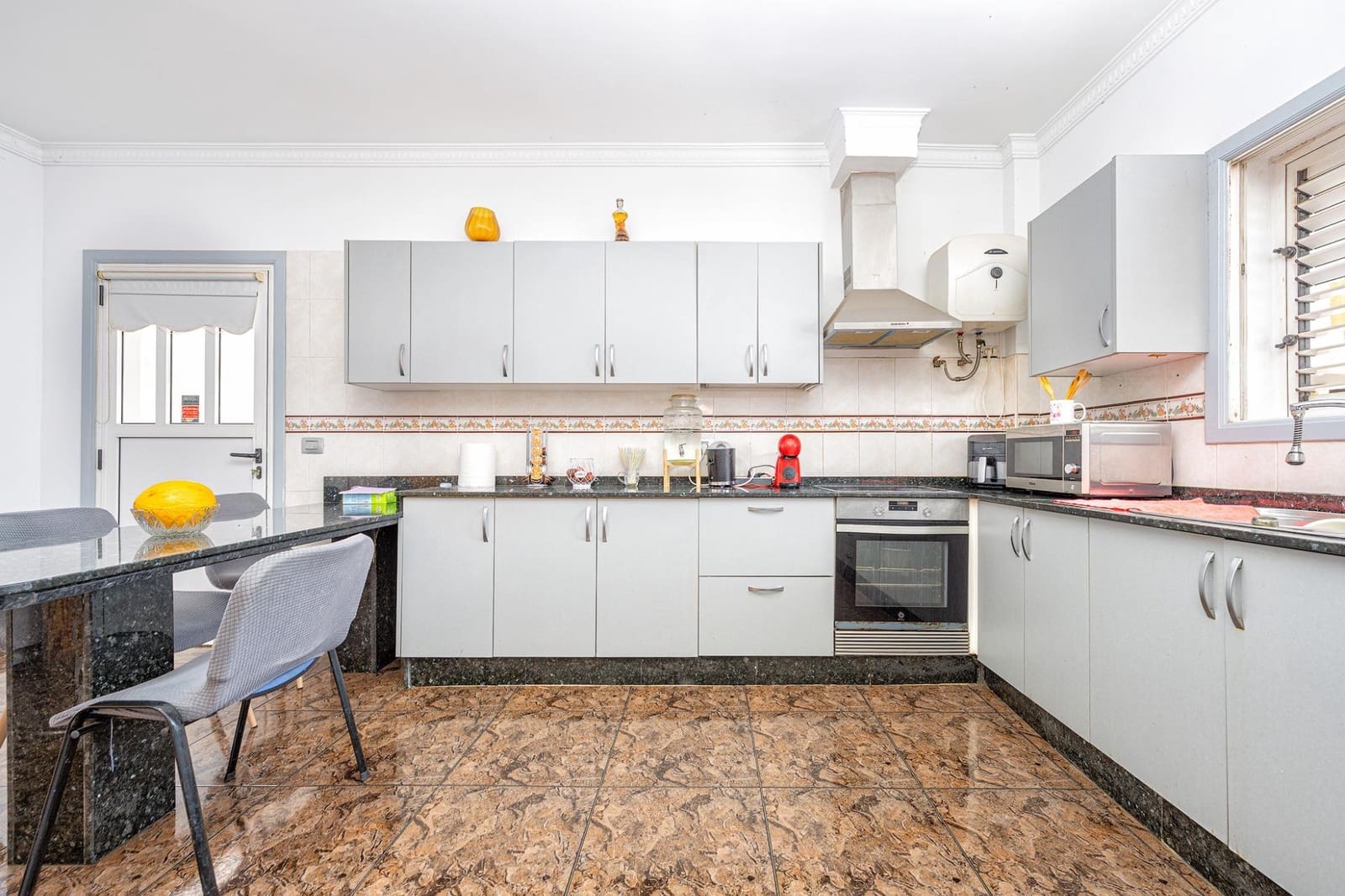 4 sovrum Villa till salu i Sonneland med garage - 1 565 000 € (Ref: 10109697)