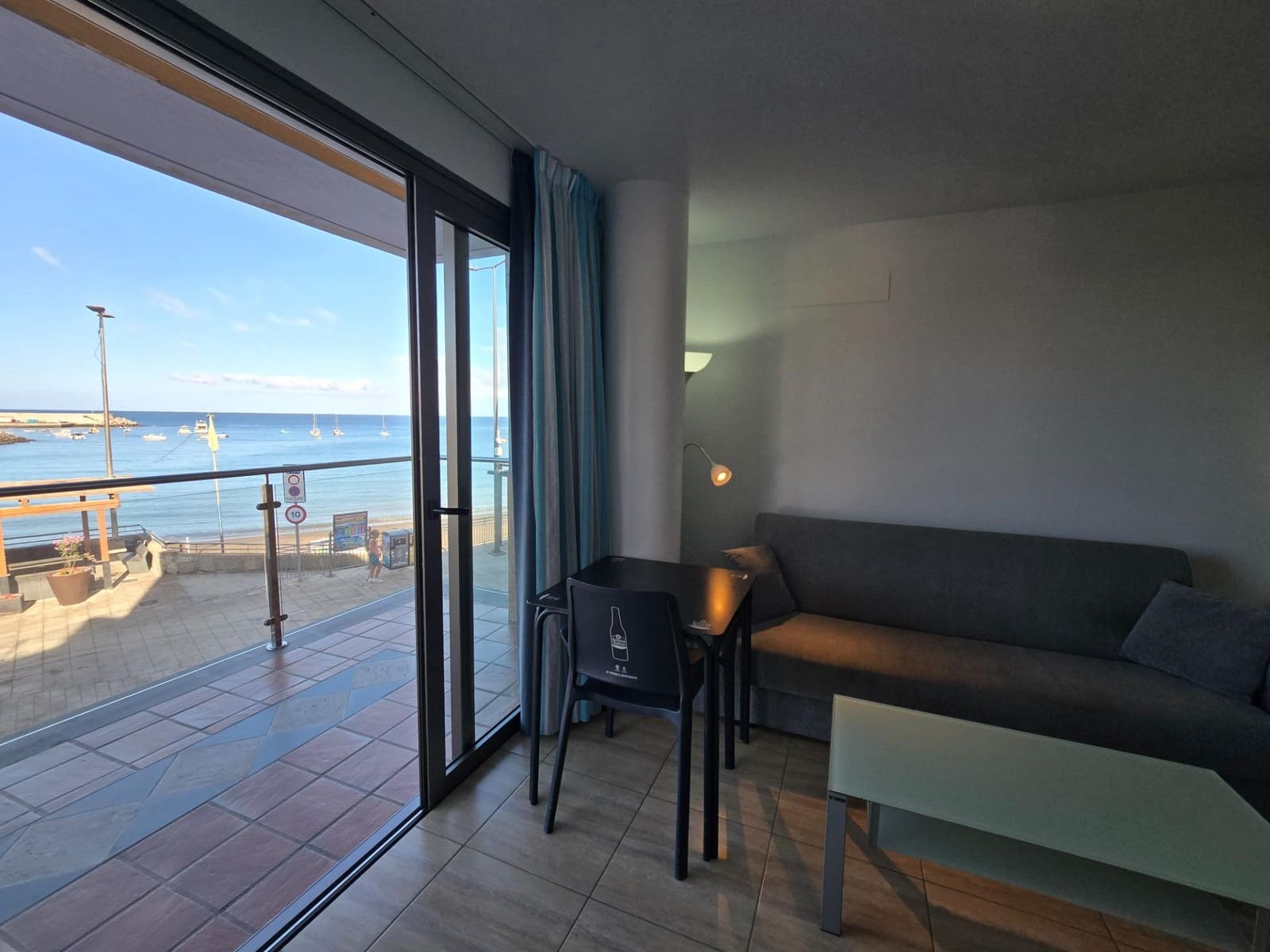 1 quarto Apartamento para arrendar em Arguineguin - 1 500 € (Ref: 10111027)
