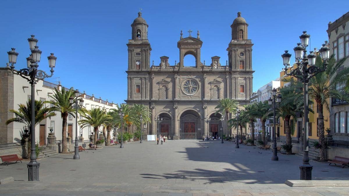 4 bedroom Townhouse for rent in Las Palmas de Gran Canaria - € 1,100 (Ref: 10129511)