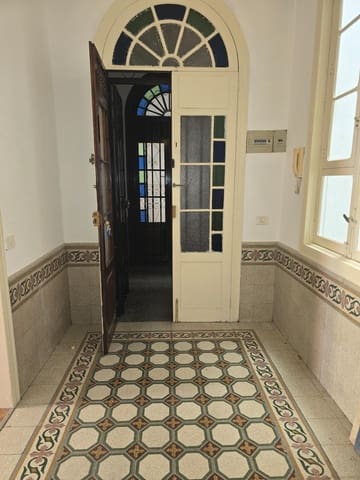 4 soveværelse Byhus til leje i Triana, Las Palmas de Gran Canaria - € 1.100 (Ref: 10129511)