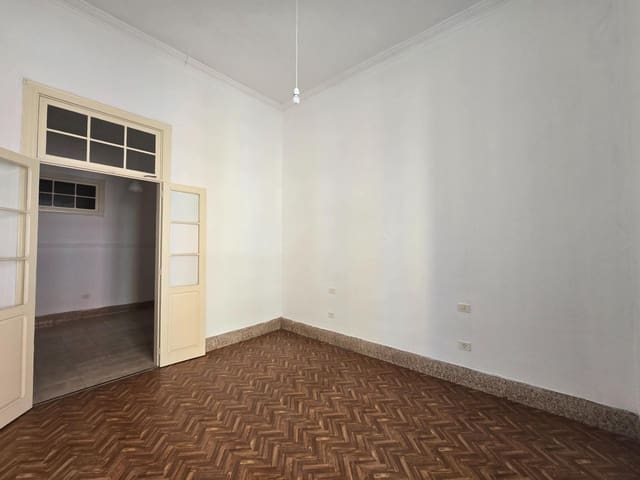 4 soveværelse Byhus til leje i Triana, Las Palmas de Gran Canaria - € 1.100 (Ref: 10129511)