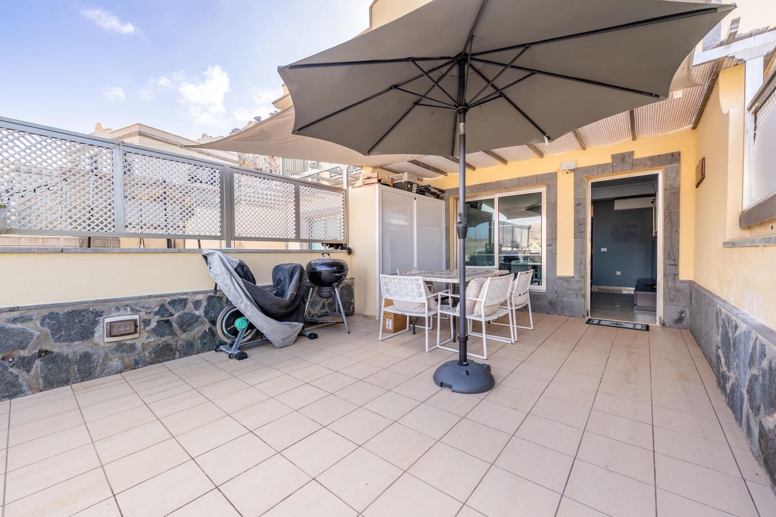2 chambre Appartement à vendre à Puerto Rico avec piscine garage - 330 000 € (Ref: 10136085)